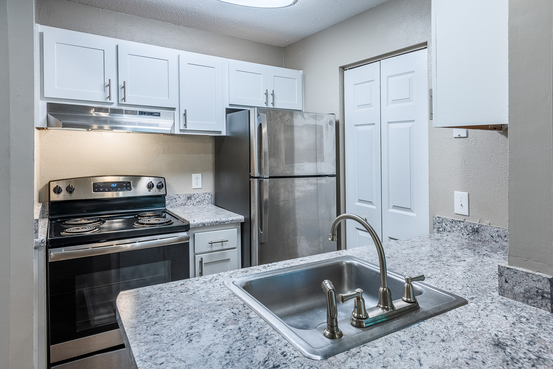 Oak Ridge at Pelham The Multifamily Advisory Group at Cushman & Wakefield